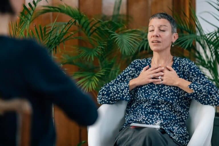 Lire la suite à propos de l’article Comment se déroule une séance de sophrologie ?